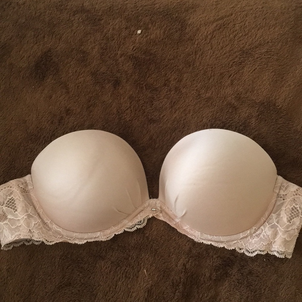 Strapless Victoria’s Secret padded push up bra